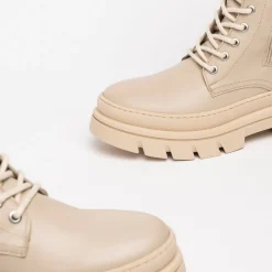 Women NeroGiardini Beige Quilted Boot