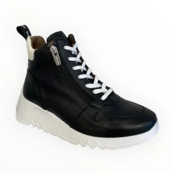 Women Wonders Hi Top Trainer
