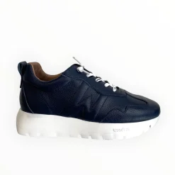 Women Wonders Navy Trainer